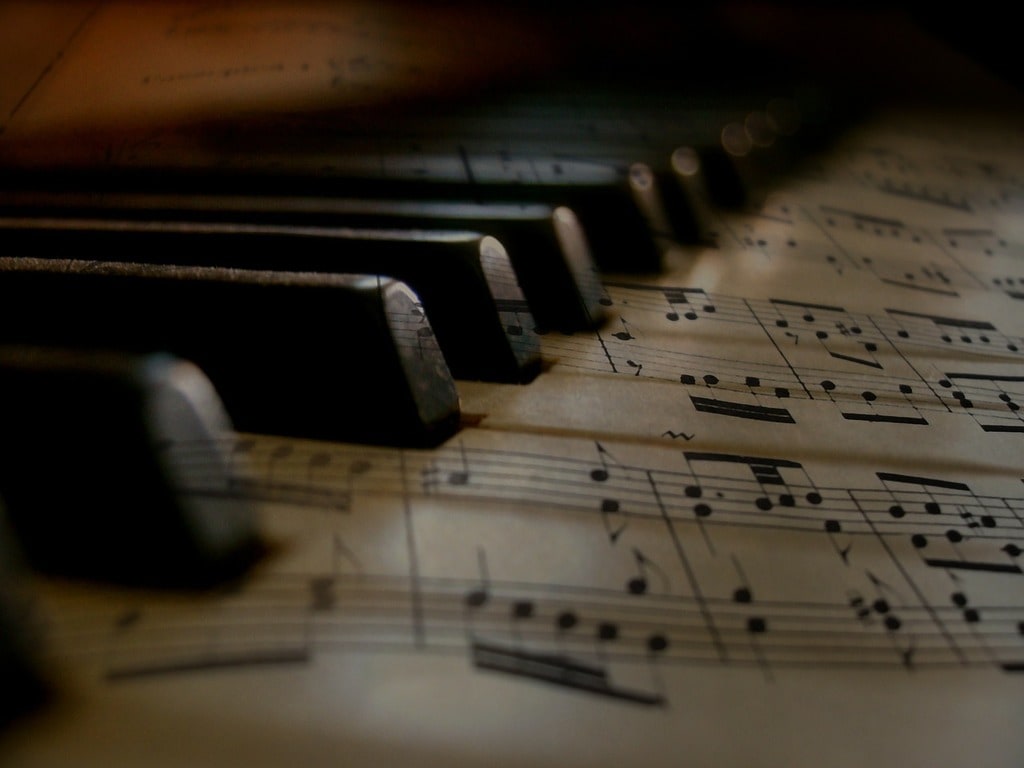 Apprendre un instrument facilement grâce aux cours à domicile